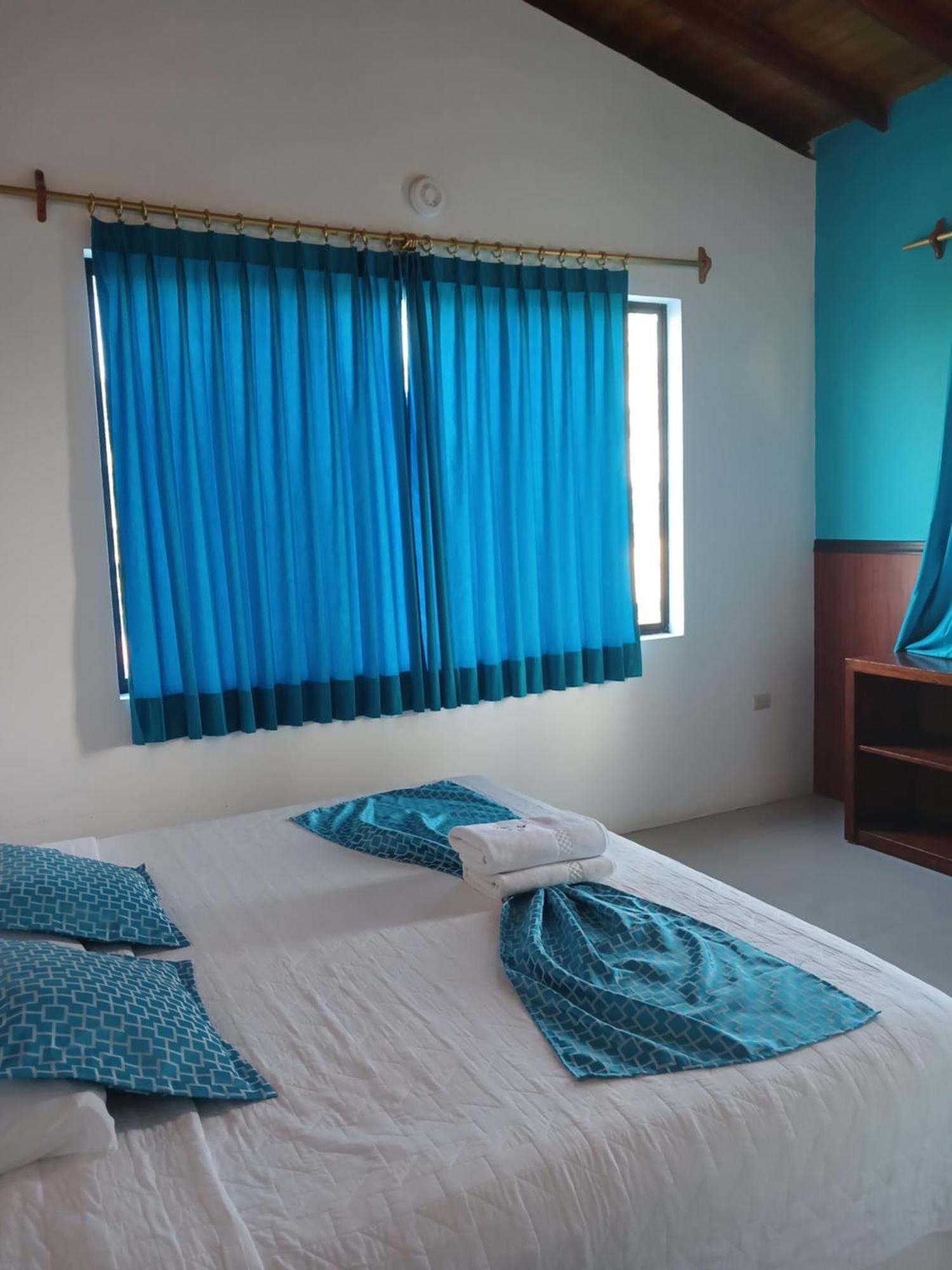 Hotel La Gran Tortuga - ᯤ Starlink Puerto Villamil Ngoại thất bức ảnh