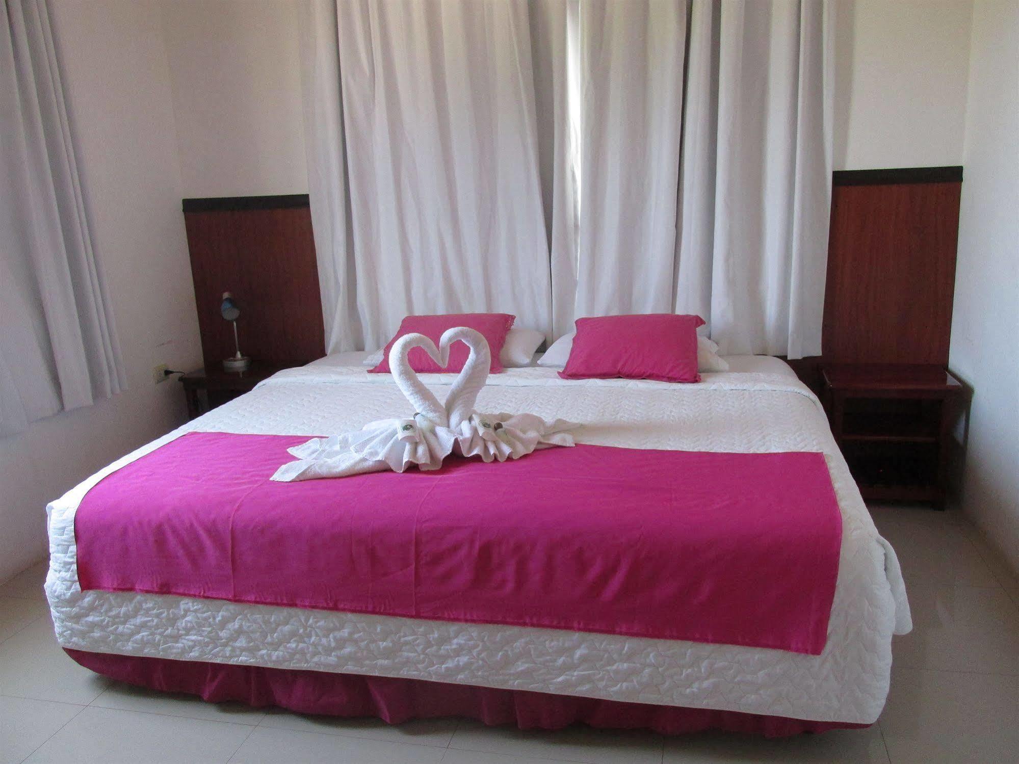 Hotel La Gran Tortuga - ᯤ Starlink Puerto Villamil Ngoại thất bức ảnh